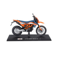 Motorka KTM 690 SMC R s podstavcem