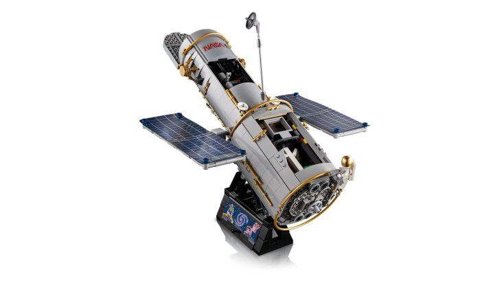 11382 Lego Icons - Hubbleův vesmírný dalekohled