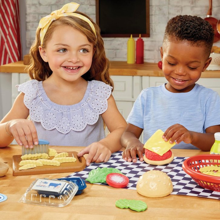 Little Tikes – Výroba hamburgeru a hranolek